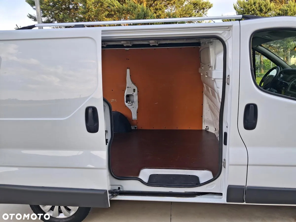 Opel Vivaro - 28