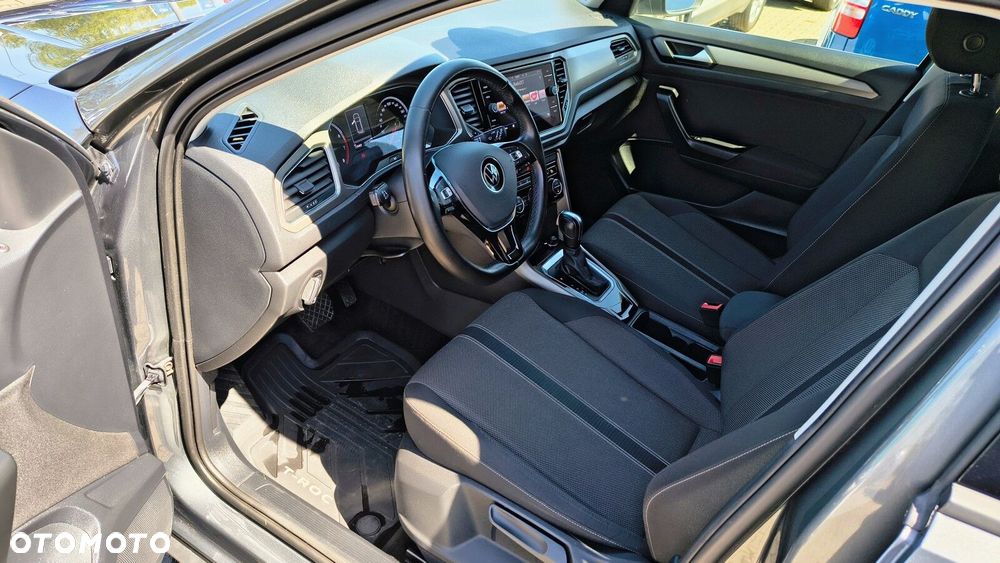 Volkswagen T-Roc - 11