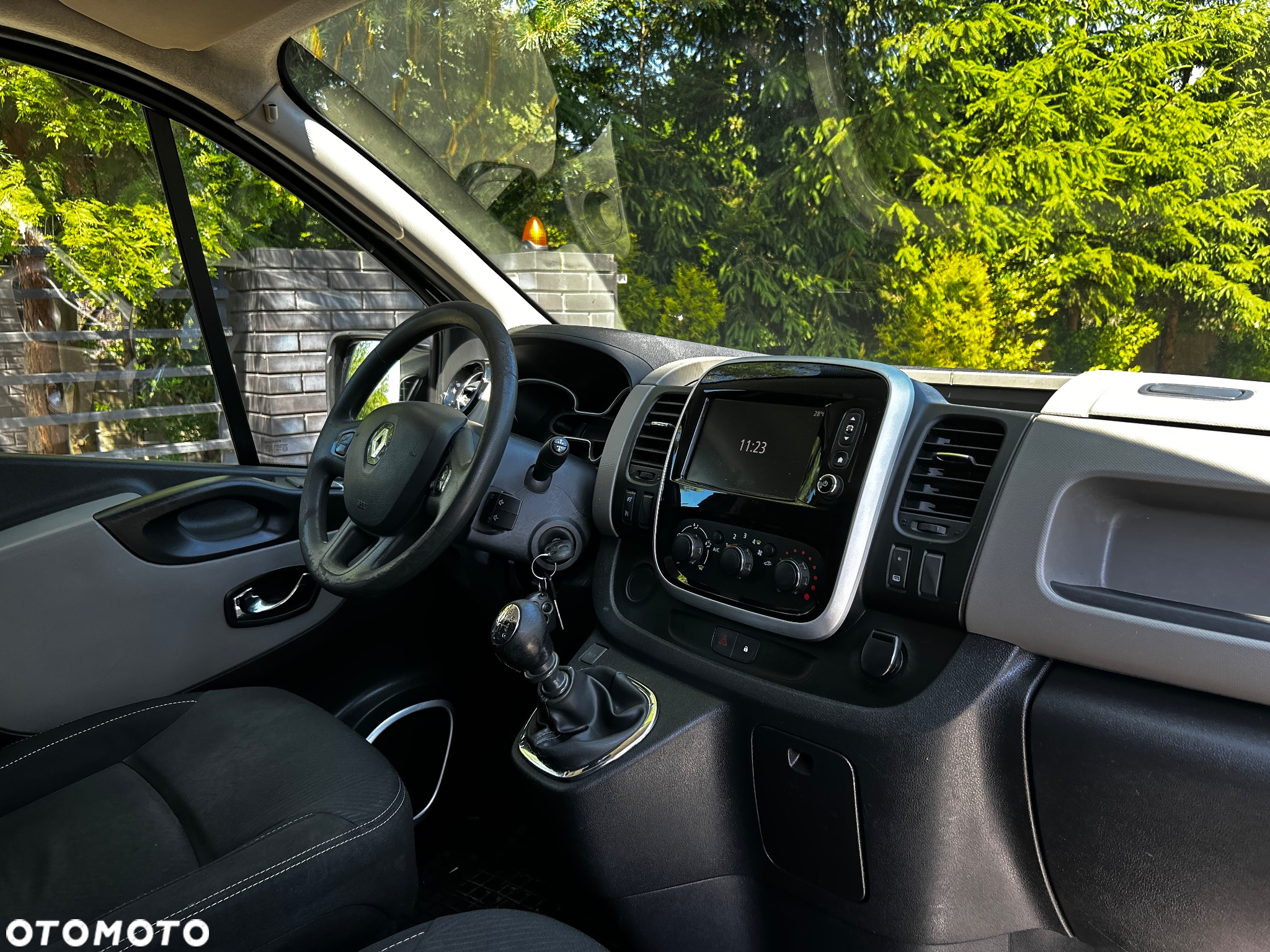 Renault Trafic - 12