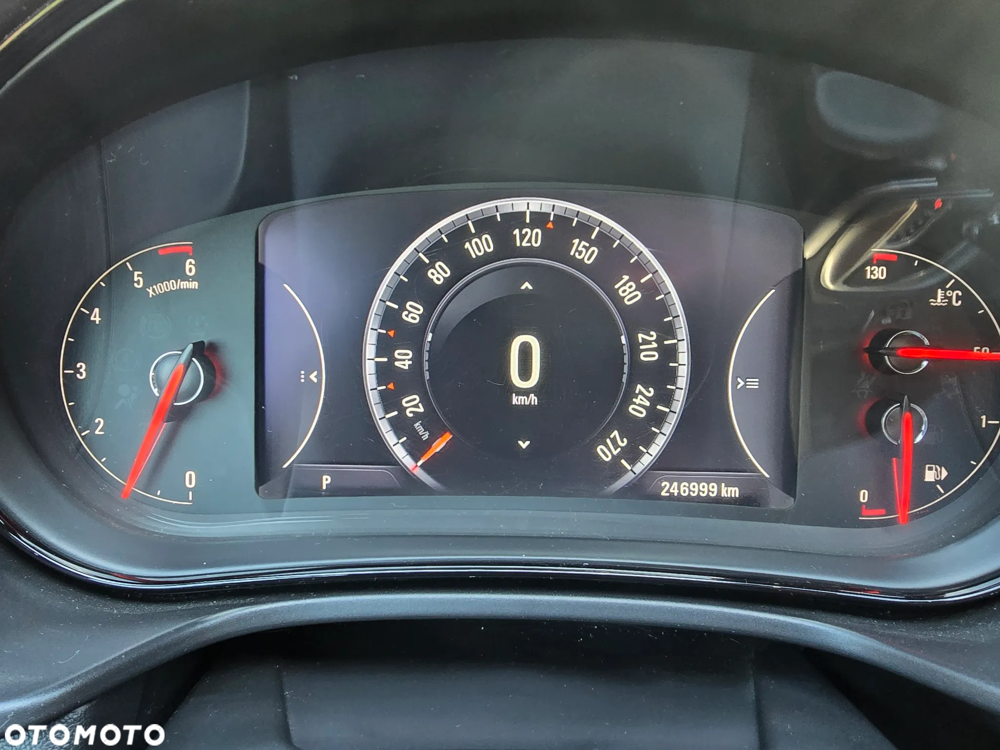 Opel Insignia - 18