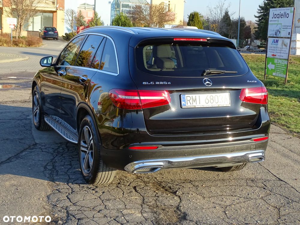 Mercedes-Benz GLC 220 d 4Matic 9G-TRONIC Exclusive - 25