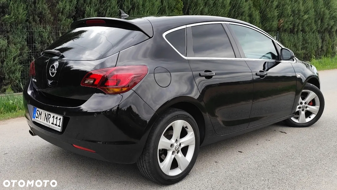 Opel Astra 1.4 Turbo Innovation - 11