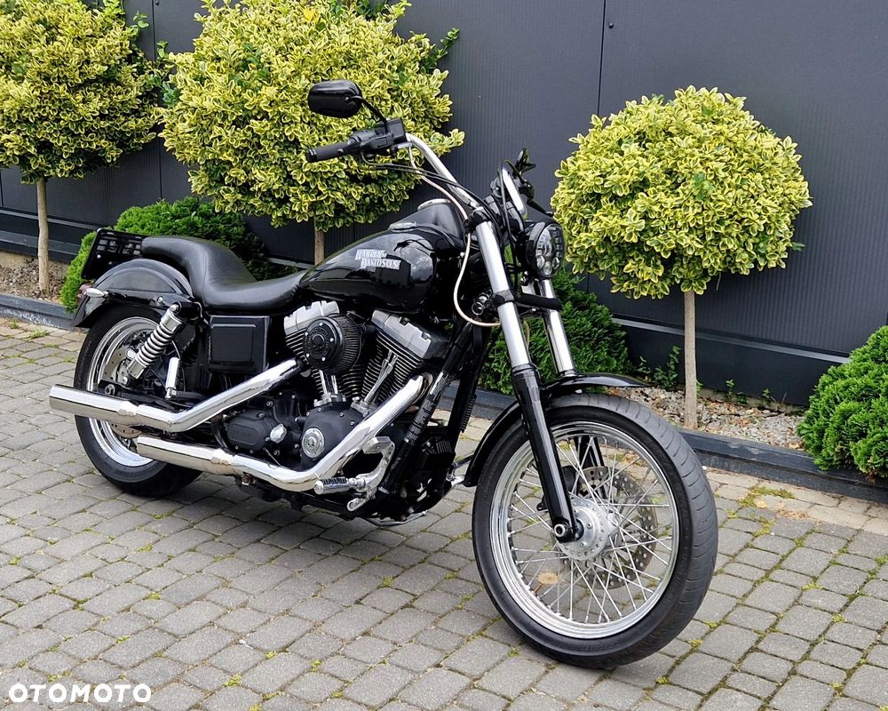 Harley-Davidson Dyna Street Bob - 2