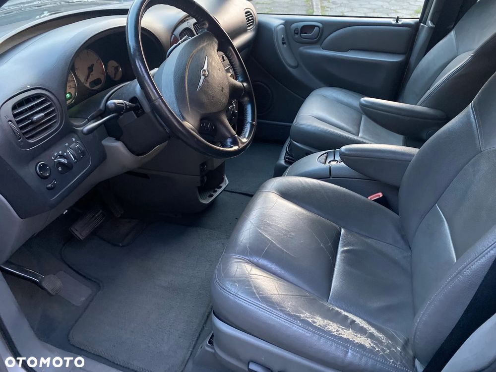 Chrysler Voyager 2.8 CRD LX - 9