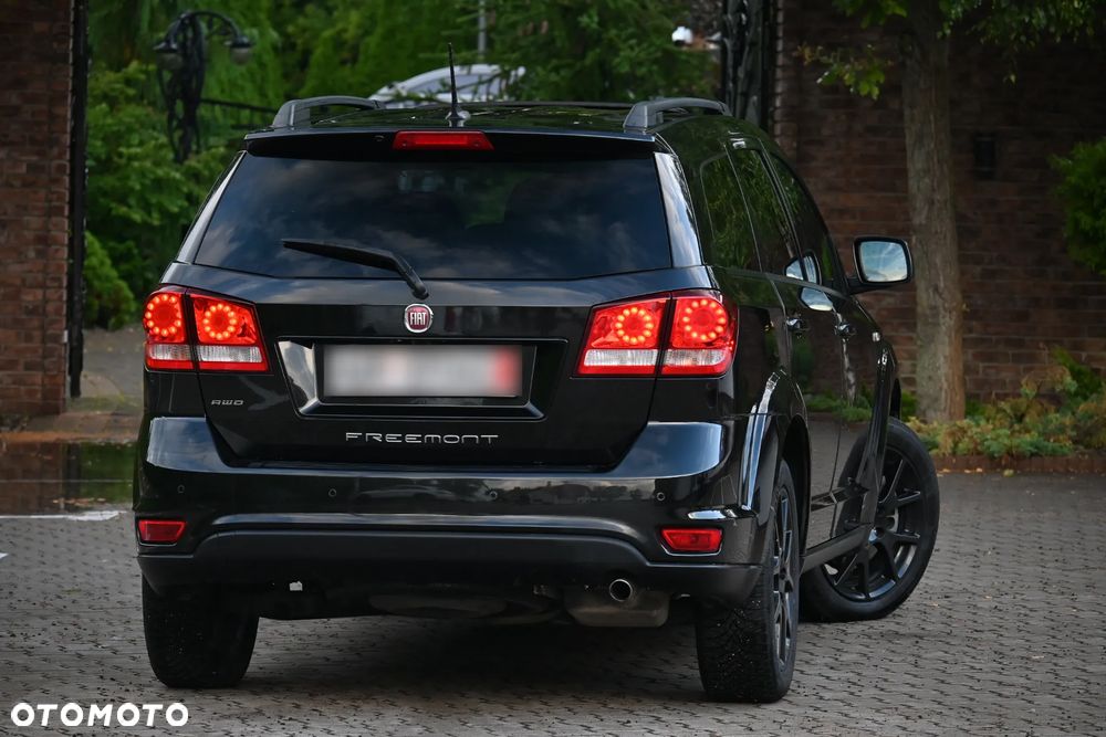 Fiat Freemont 2.0 Multijet 16V DPF Automatik Allrad Black Code - 12