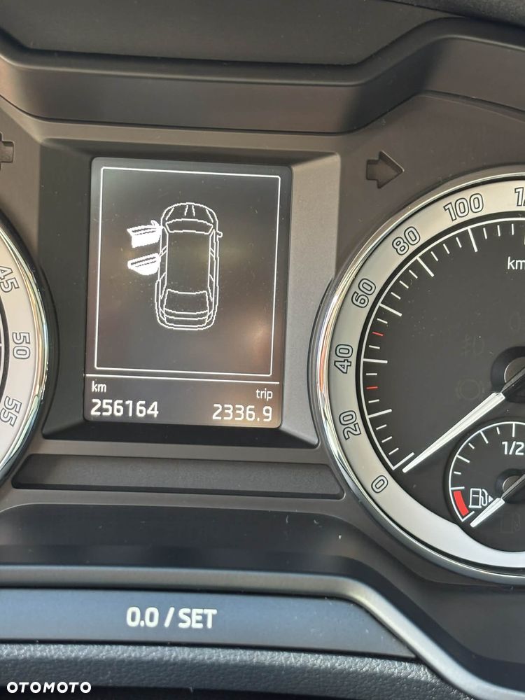 Skoda Octavia 1.6 TDI Ambition - 8