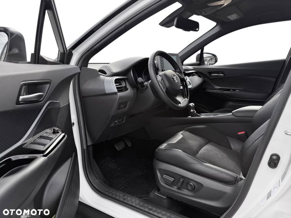 Toyota C-HR Lounge - 21
