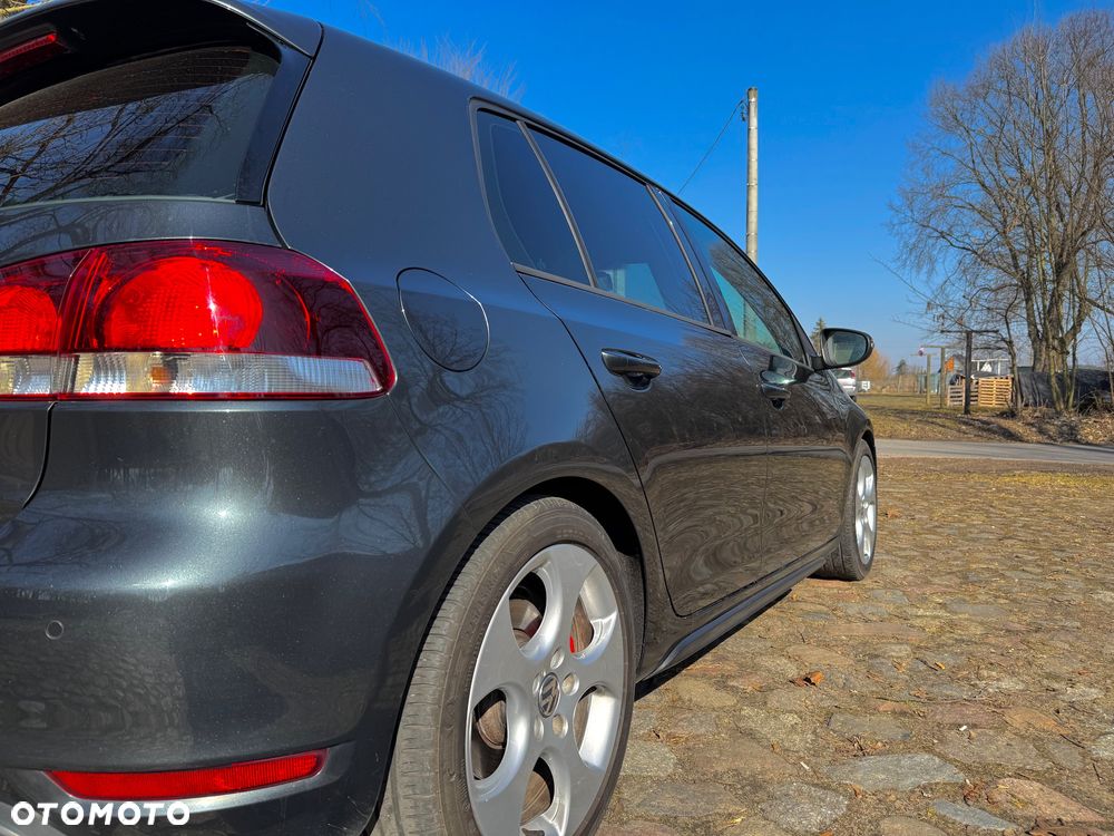 Volkswagen Golf 2.0 GTI - 14