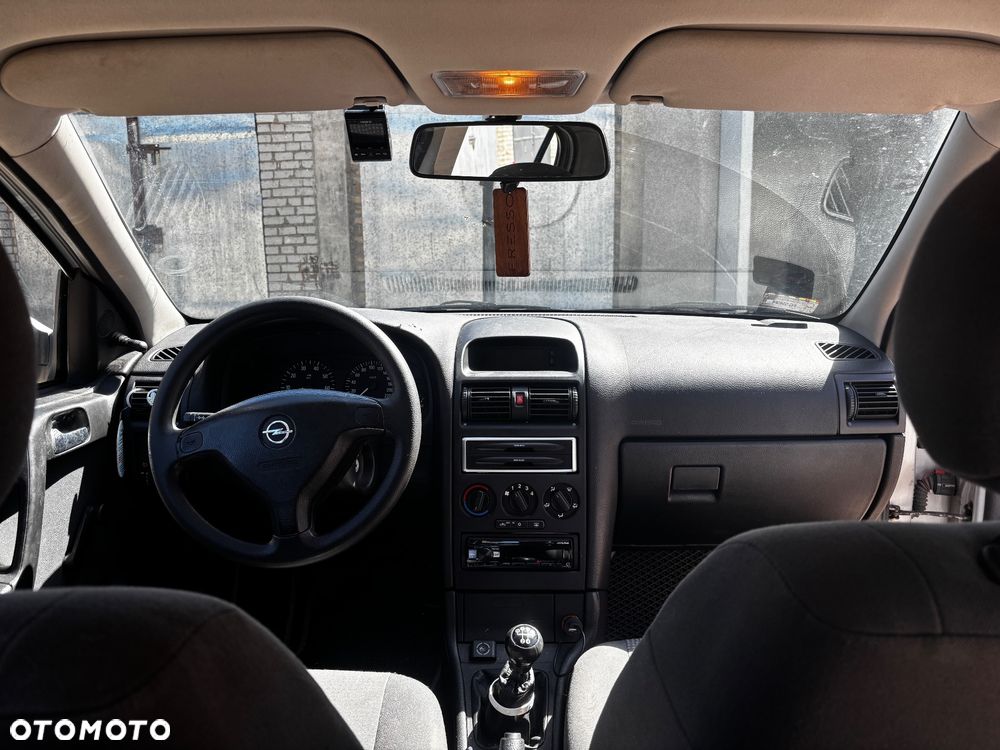 Opel Astra 1.4 - 7
