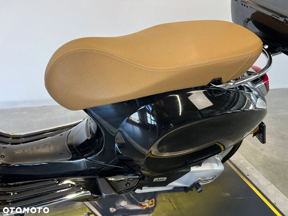 Piaggio Vespa - 15