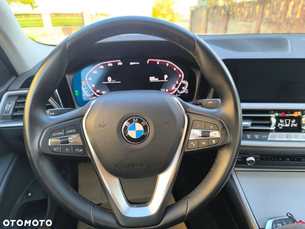 BMW Seria 3 330e iPerformance Sport Line - 10