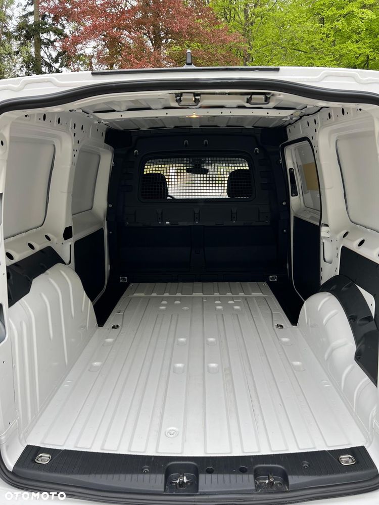 Volkswagen Caddy Maxi Furgon - VAT 1, 2 kpl opon - 9