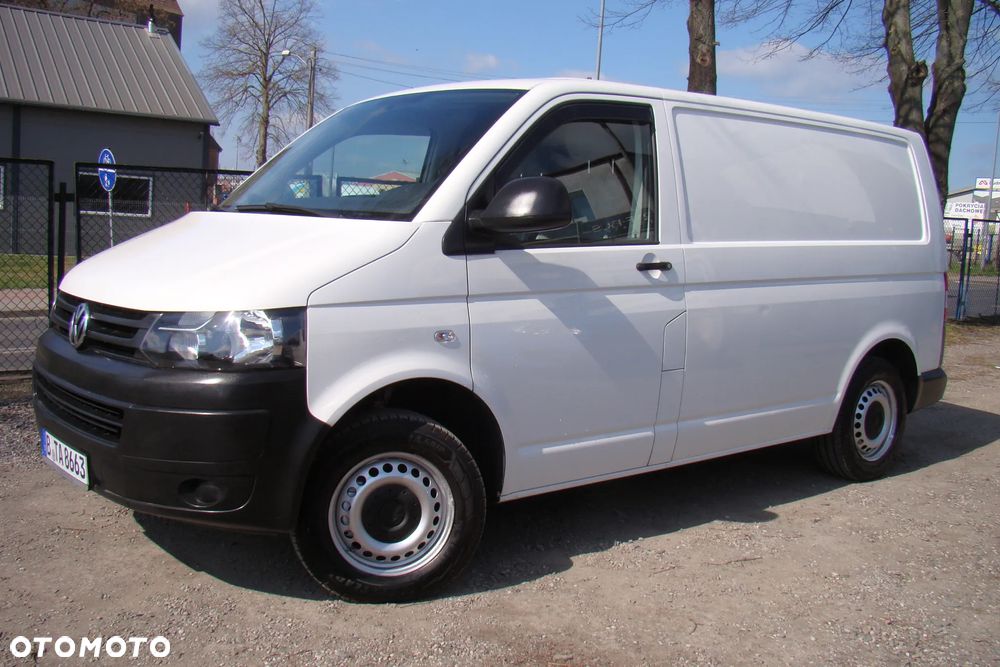 Volkswagen Transporter - 2