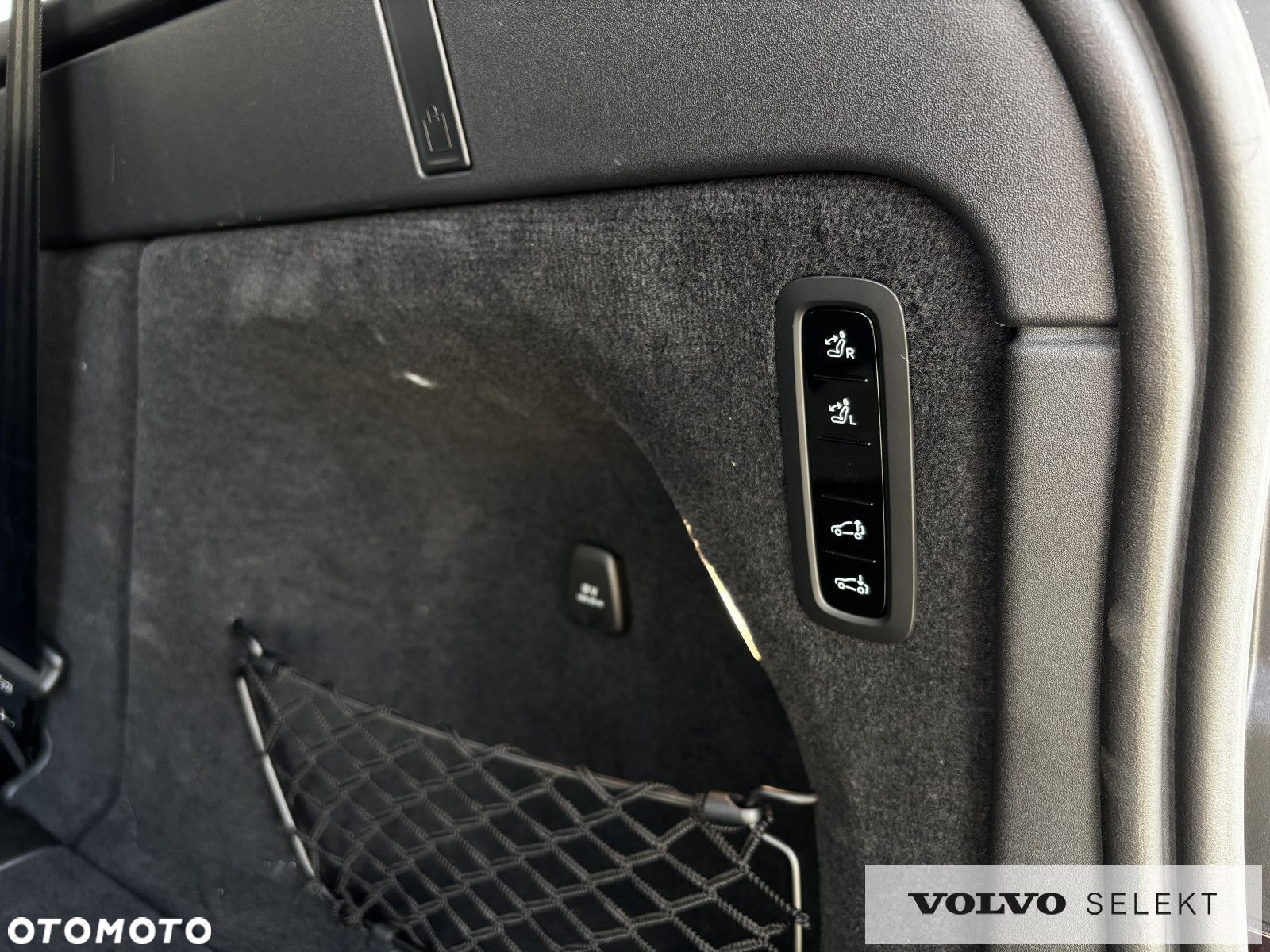 Volvo EX90 - 26