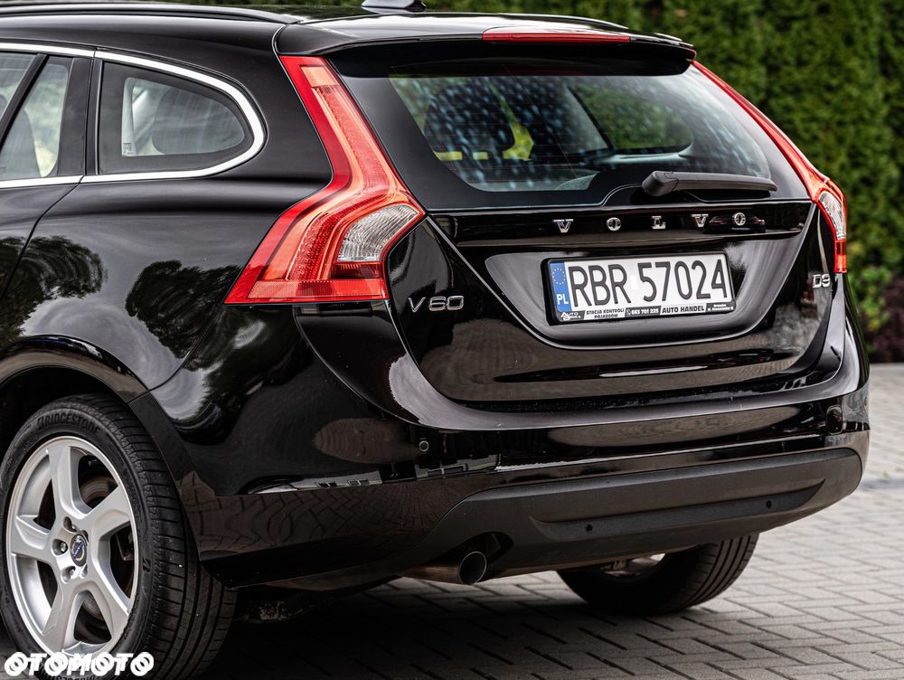 Volvo V60 D4 Momentum - 21