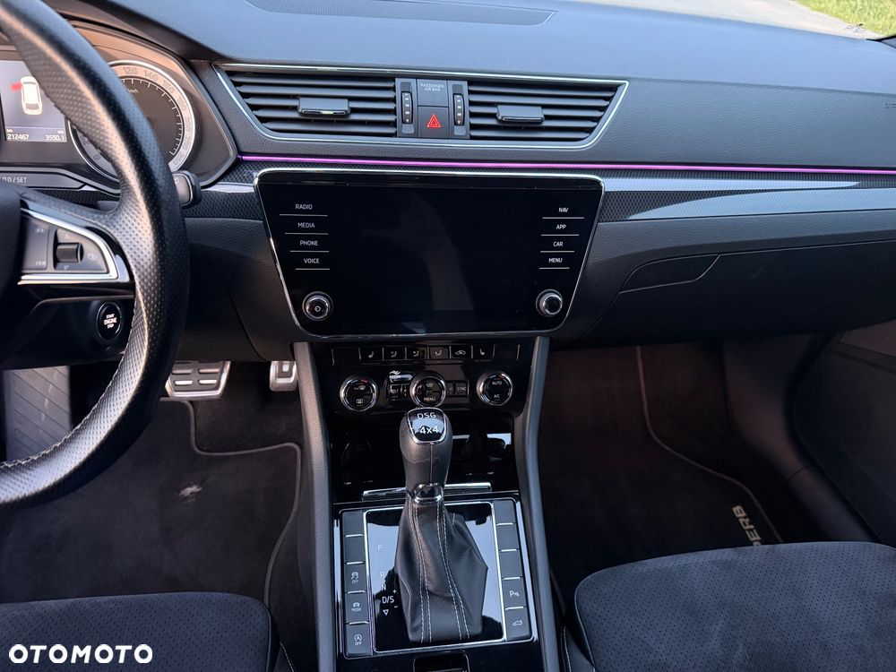 Skoda Superb 2.0 TSI 4x4 Sportline DSG - 21