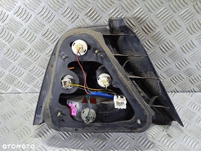 LAMPA PRAWA TYLNA CHEVROLET EVANDA - 2