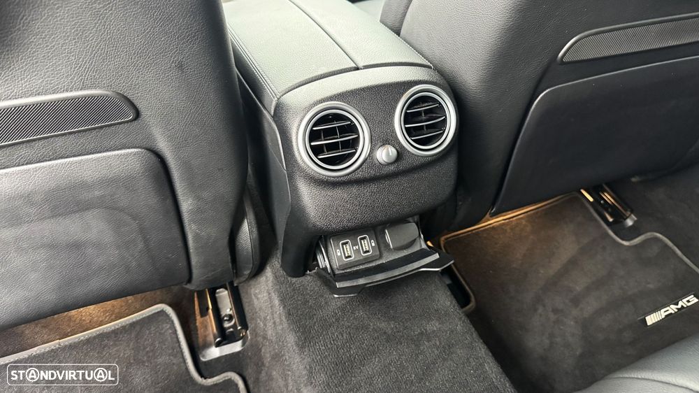 Mercedes-Benz C 300 de AMG Line - 28