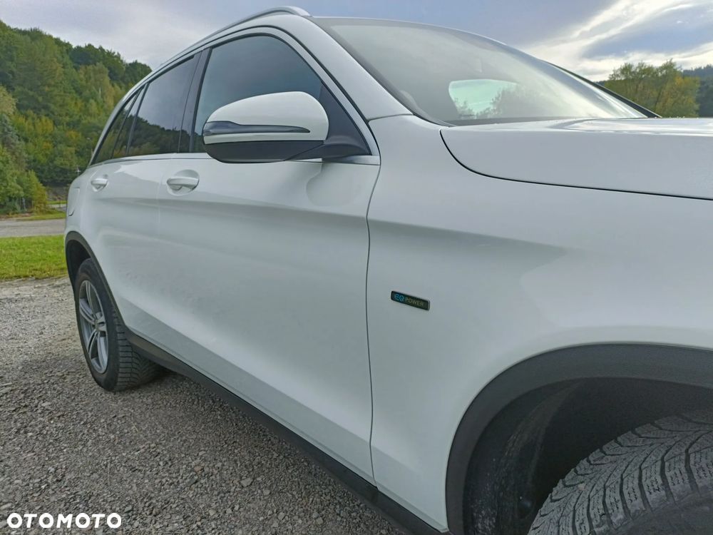 Mercedes-Benz GLC - 28