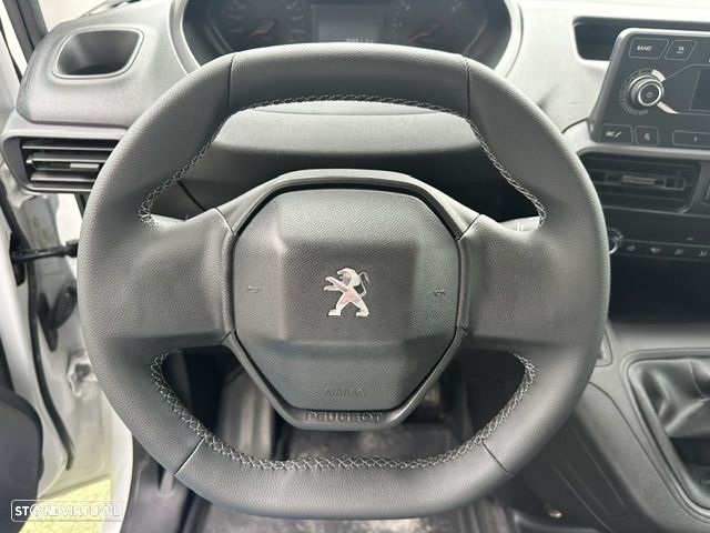 Peugeot PARTNER LONGA 3 LUGARES - 11