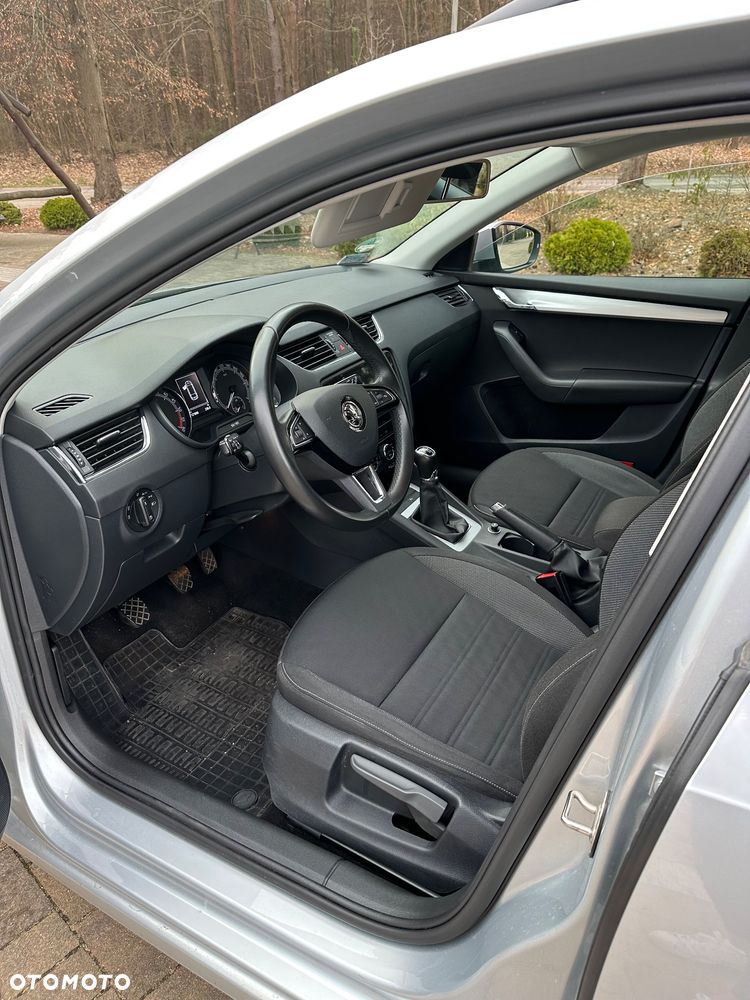 Skoda Octavia 1.6 TDI Ambition - 11