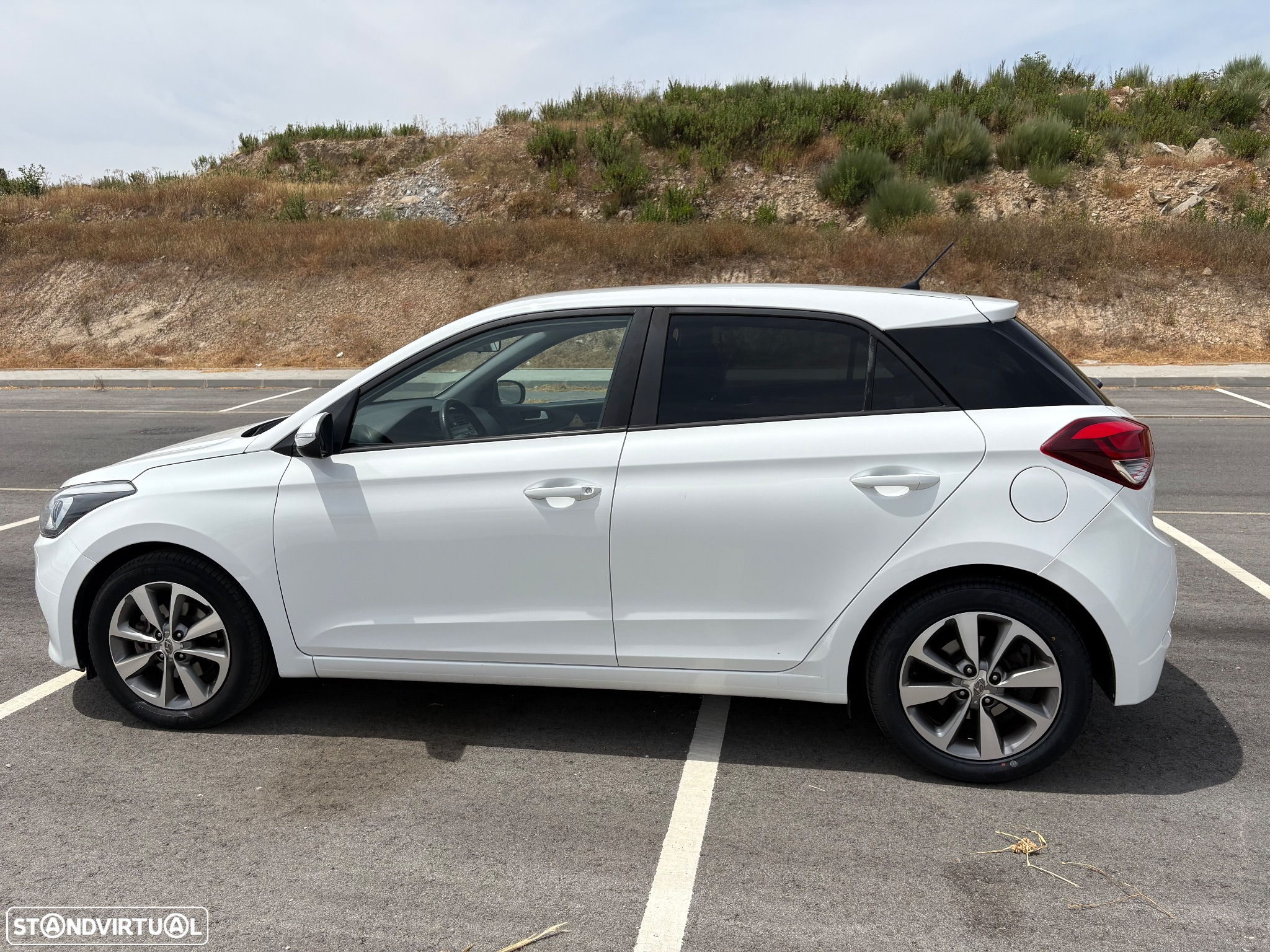 Hyundai i20 1.1 CRDi Blue Access+Bluetooth - 7