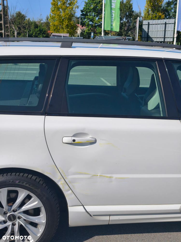 Volvo V70 2.5T R-Design - 8