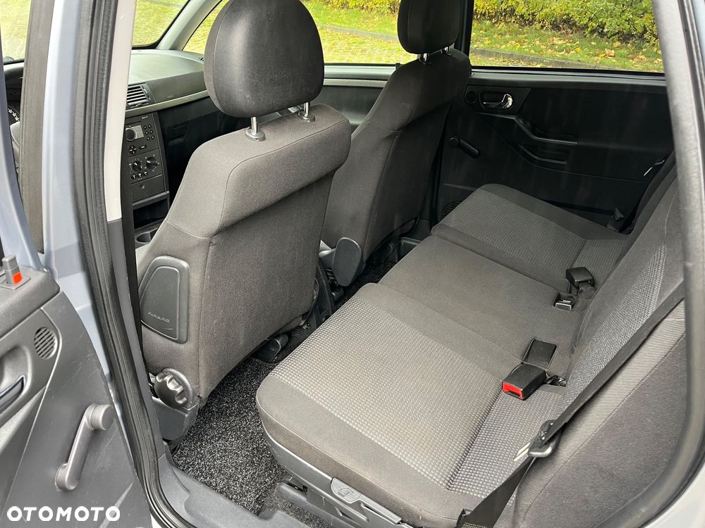 Opel Meriva - 13