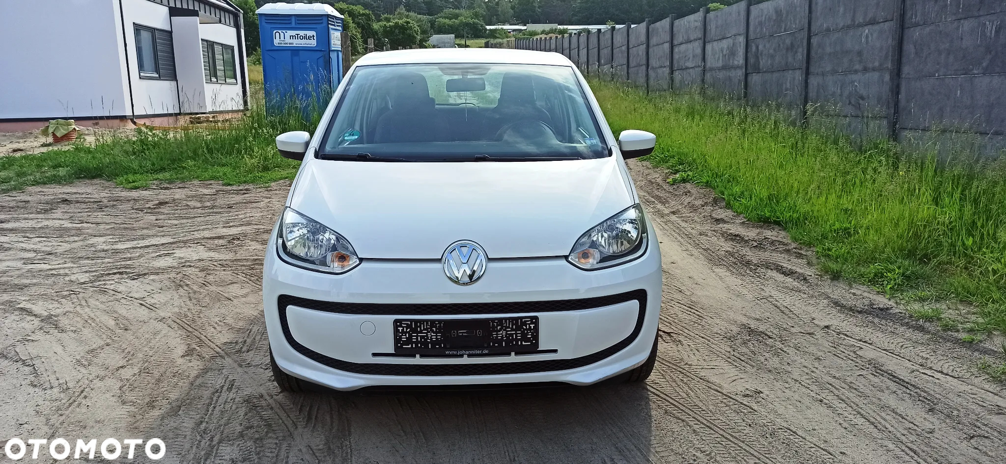 Volkswagen up! (BlueMotion Technology) move - 2