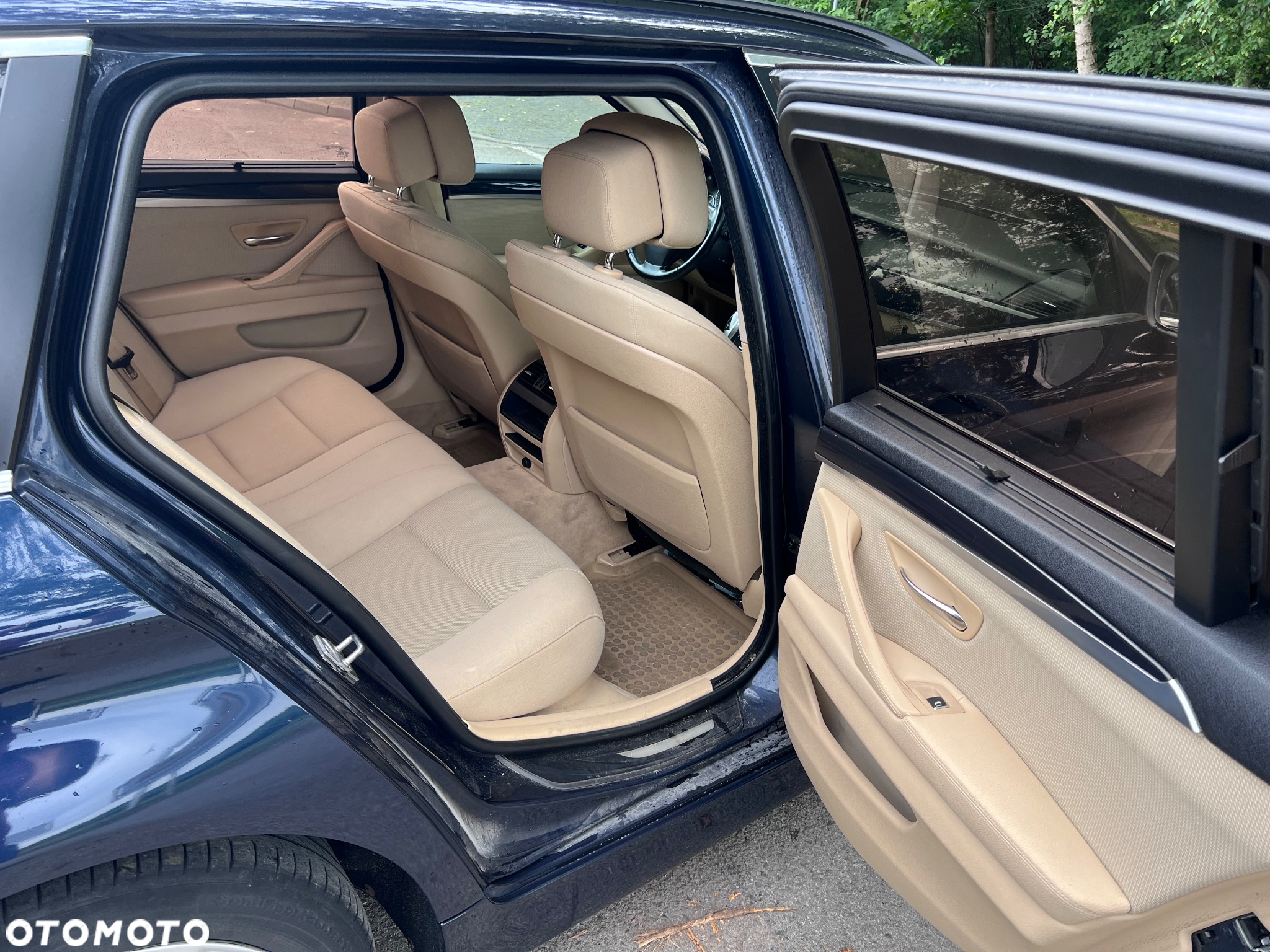 BMW Seria 5 525d Touring - 15