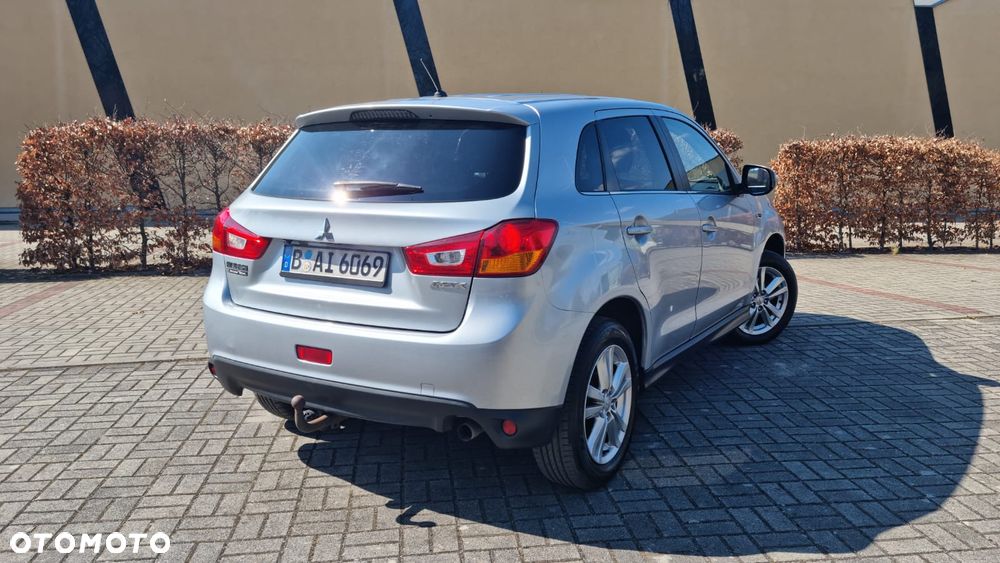 Mitsubishi ASX 1.6 Invite Navi - 13