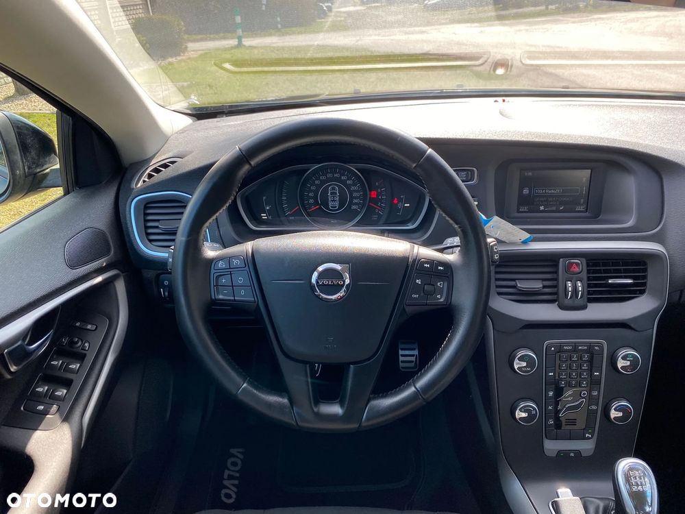 Volvo V40 T2 Drive-E Summum - 9