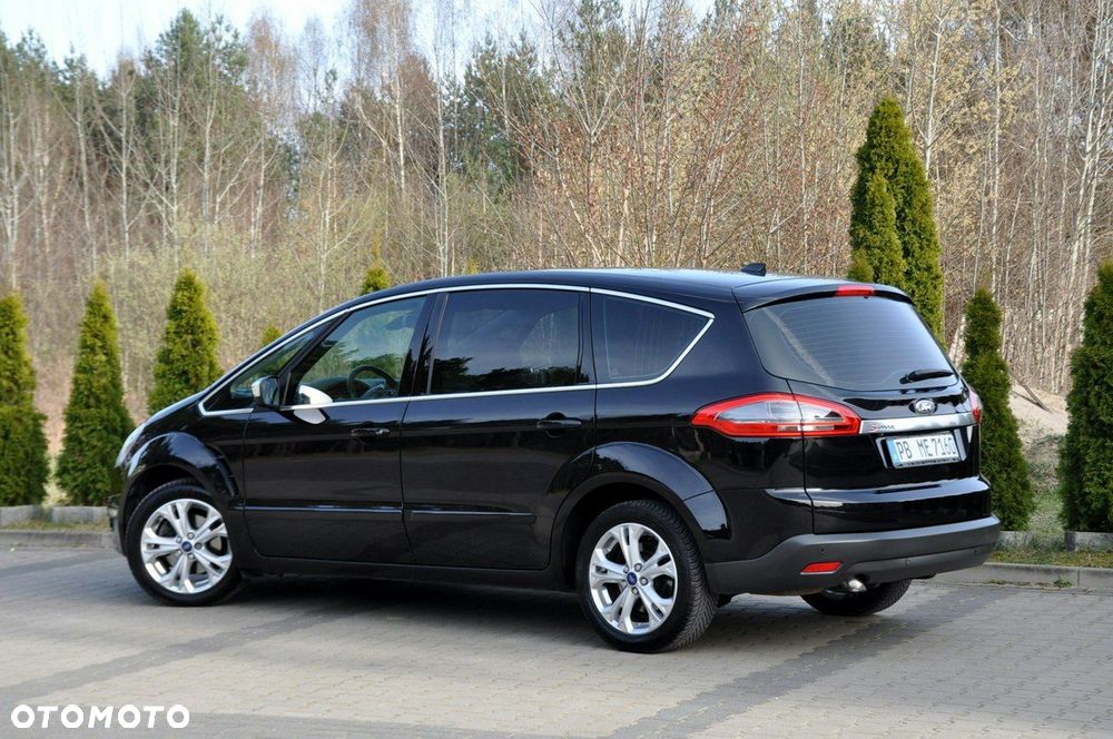 Ford S-Max - 13