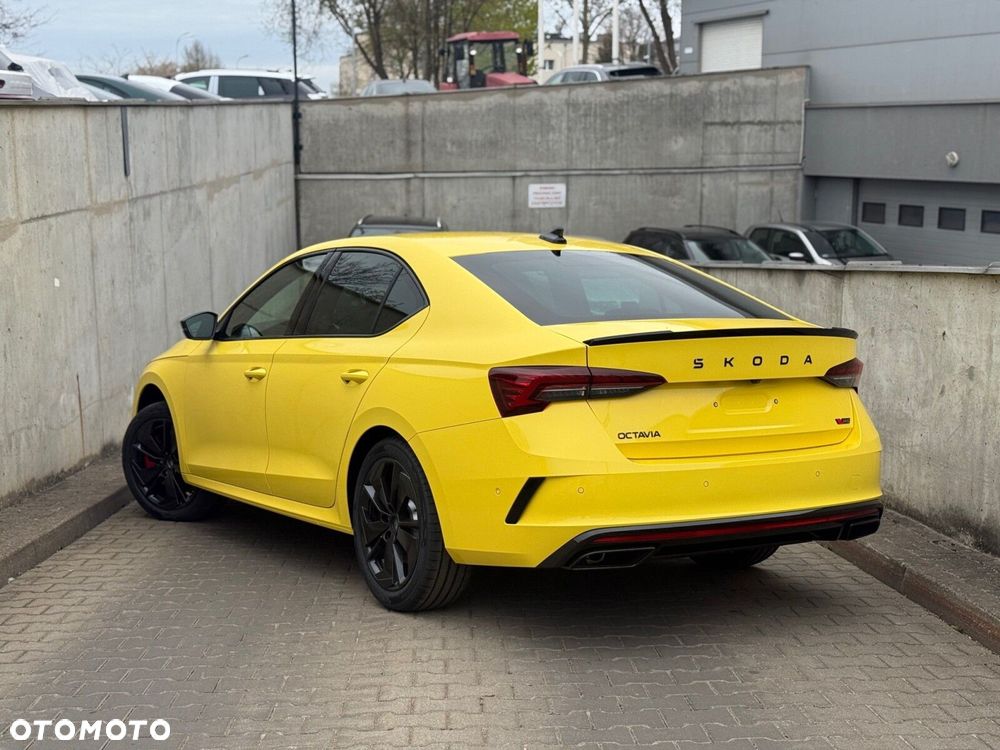 Skoda Octavia 2.0 TSI RS DSG - 7