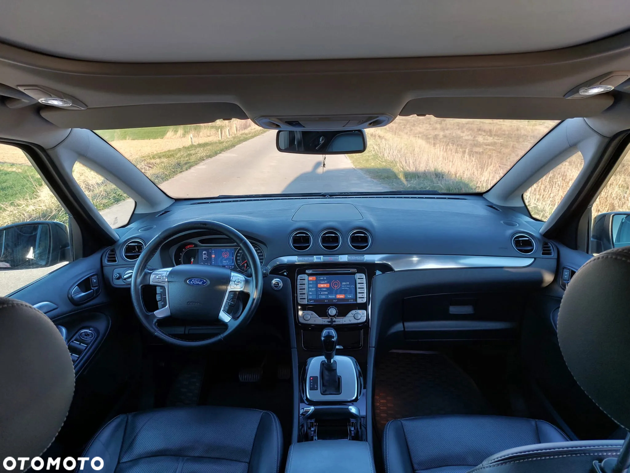 Ford S-Max - 16