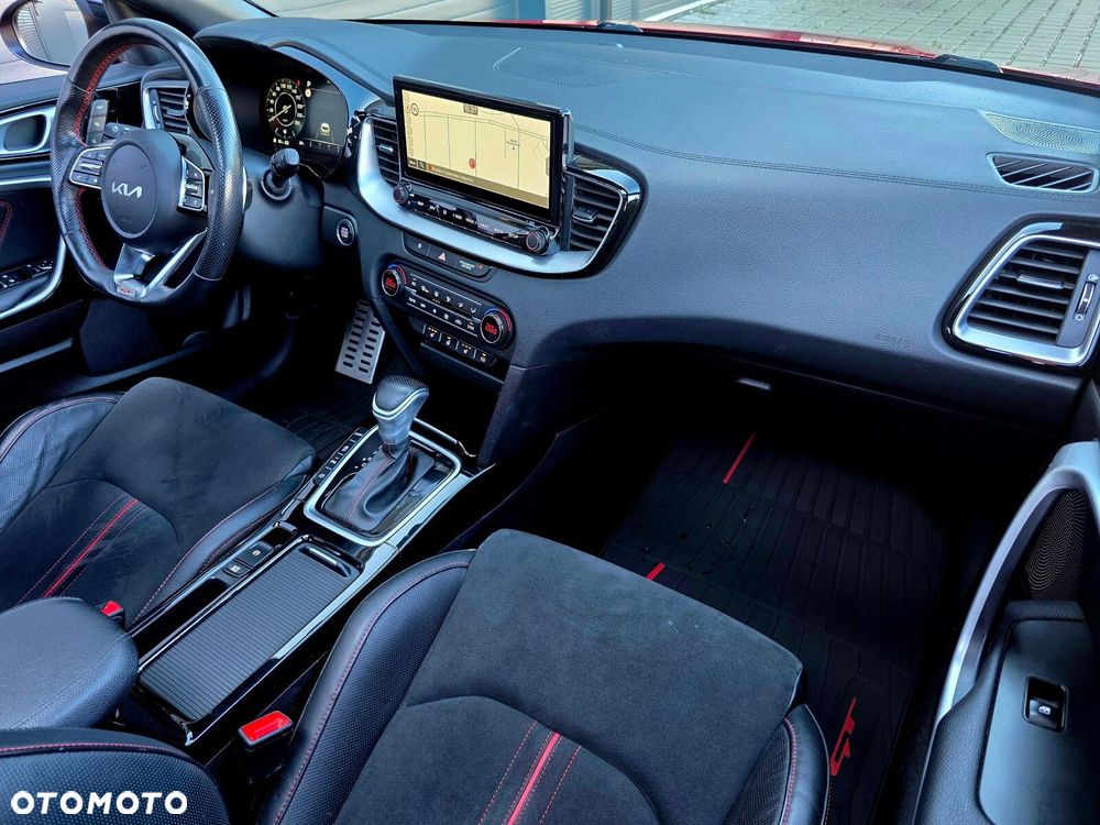 Kia ProCeed 1.6 T-GDI GT DCT - 32