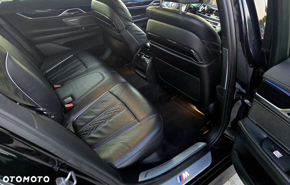 BMW Seria 7 730d xDrive - 30