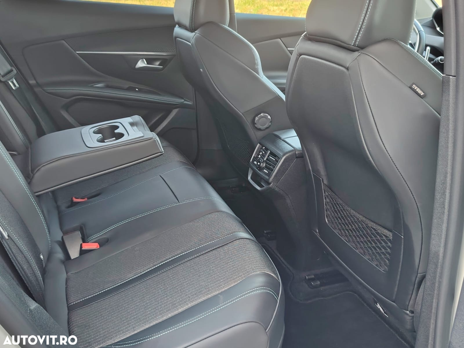 Peugeot 3008 PHEV EAT8 Allure - 12