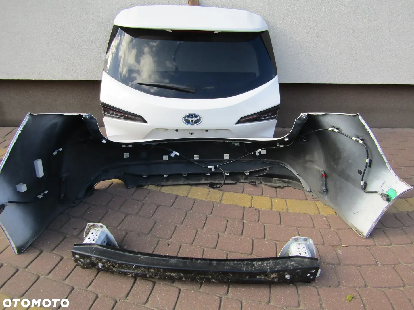 TOYOTA COROLLA E21 KLAPA ZDERZAK 20 24R  040 6PDC - 3