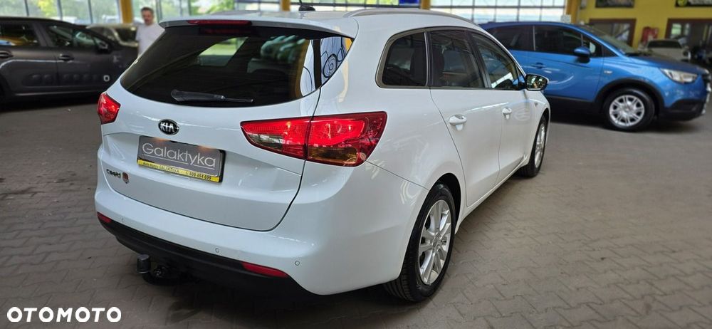 Kia Ceed - 9