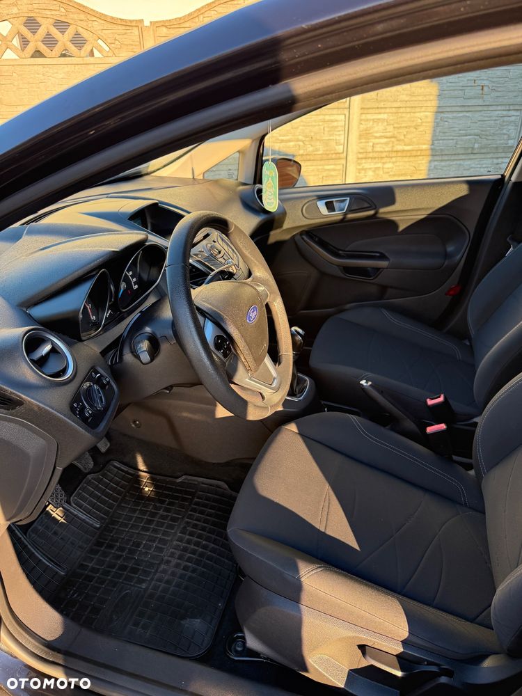 Ford Fiesta - 21