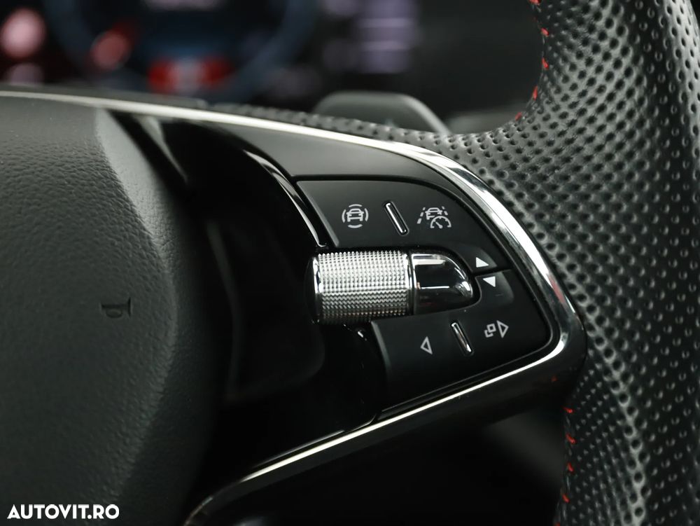 Skoda Octavia 2.0 245 TSI DSG RS - 15