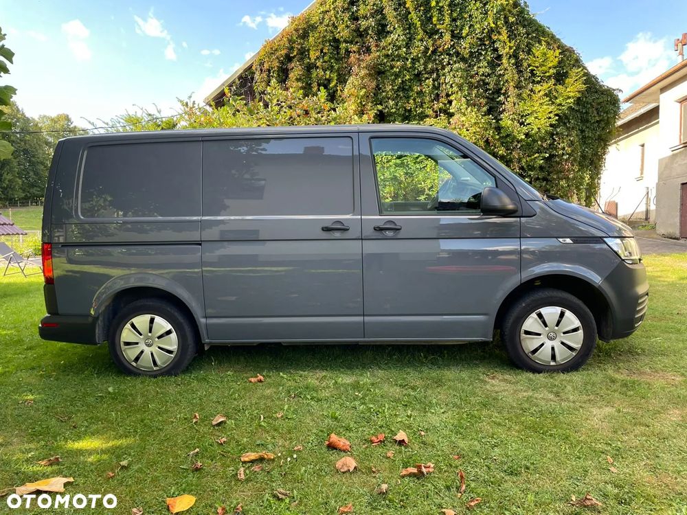 Volkswagen Transporter - 1