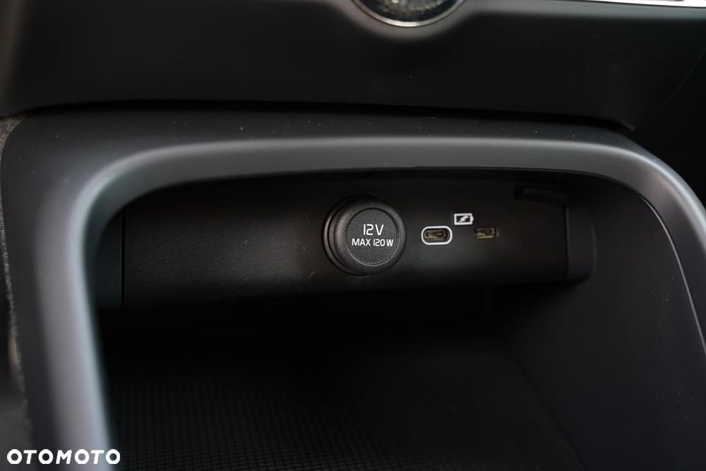 Volvo XC 40 B3 Essential - 18