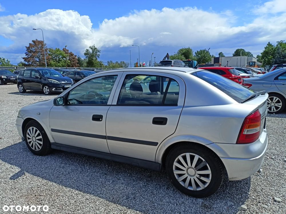 Opel Astra - 3