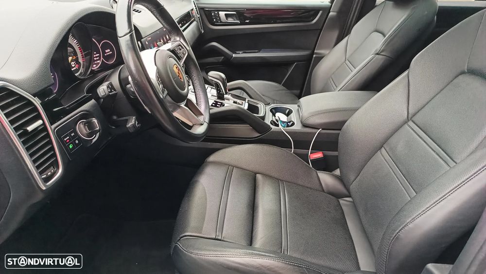Porsche Cayenne E-Hybrid - 15