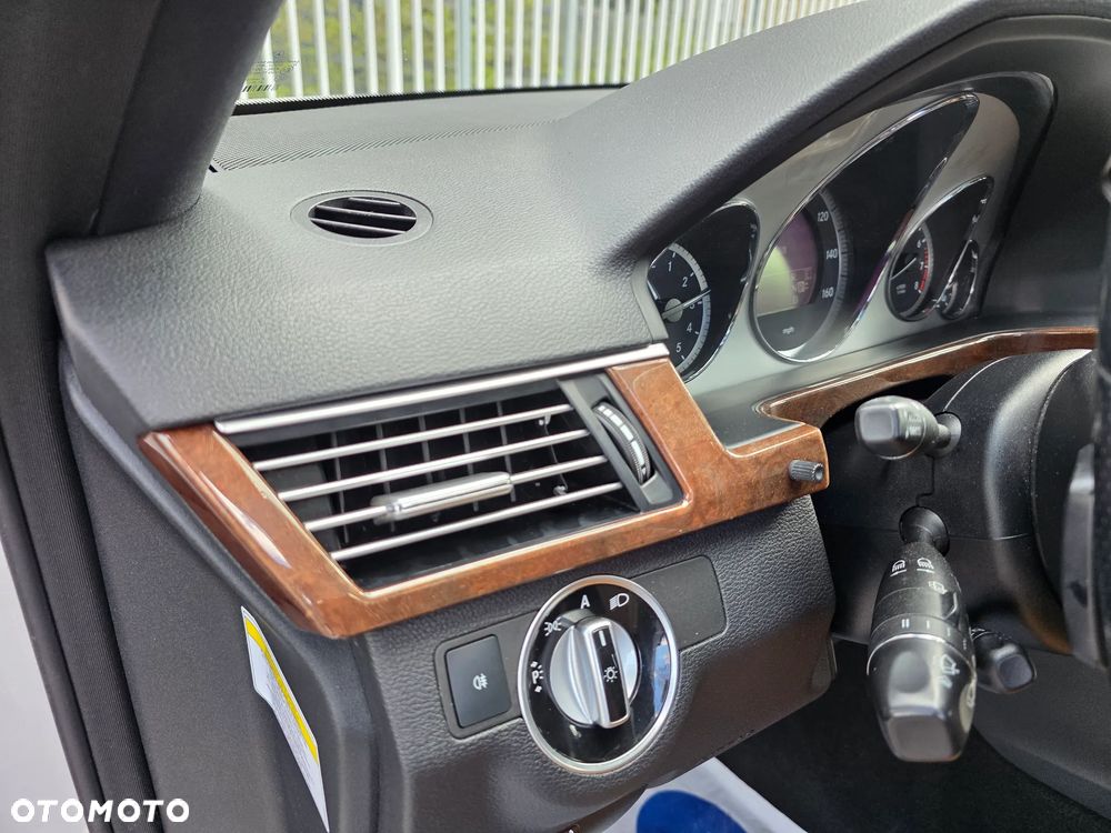 Mercedes-Benz Klasa E 350 4Matic Avantgarde Sport Edition AMG - 8