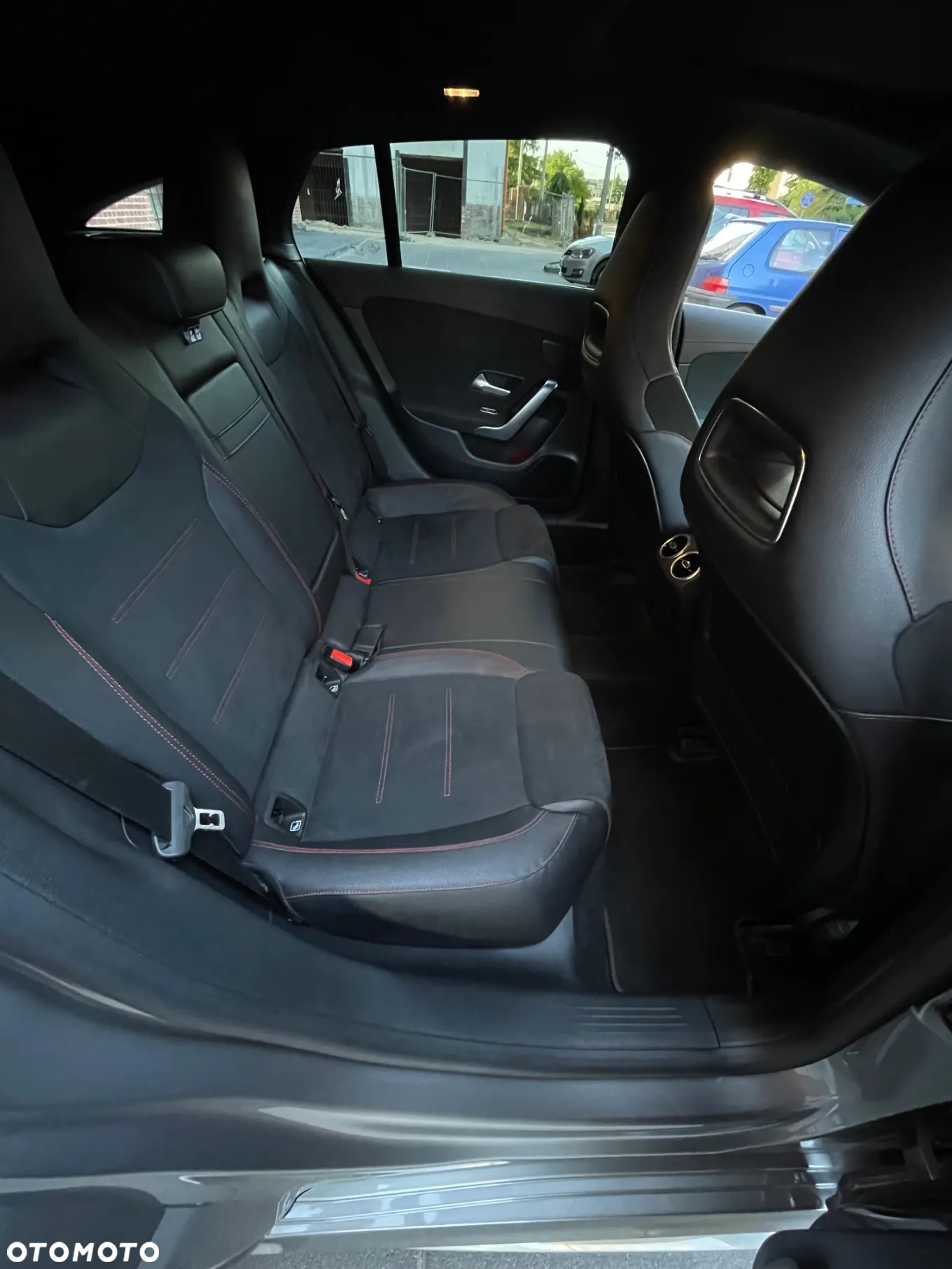 Mercedes-Benz CLA 200 AMG Line 7G-DCT - 32