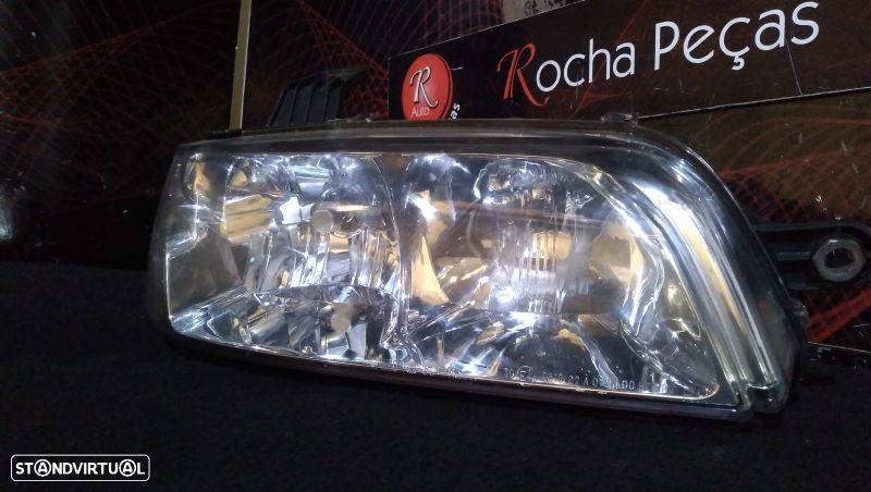 Ótica Dto Fiat Palio Weekend (178_) - 3