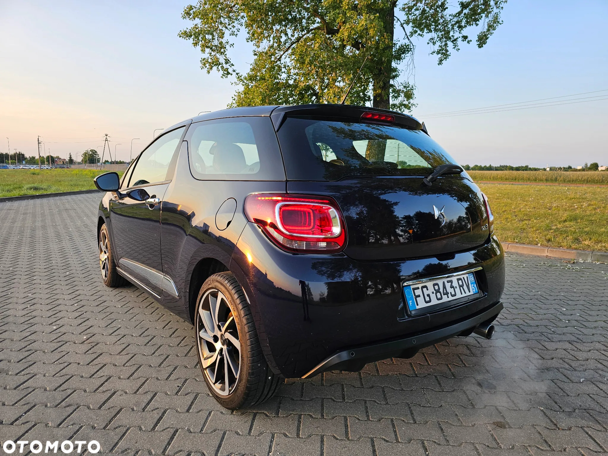 Citroën DS3 PureTech 110 Start & Stop So Paris - 8